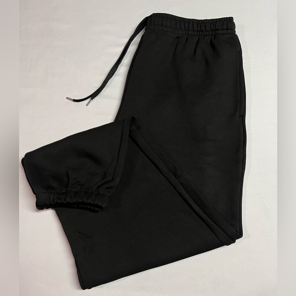Lazypants Premium Relaxed Fit Black Joggers Sweatpants NWOT - Picture 2 of 5